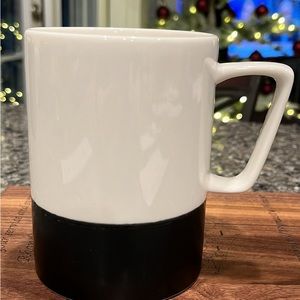 2013 Starbucks White and Black Dipped Ceramic Mug EUC